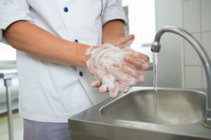 Campanha Julho Amarelo: a importância do controle higiênico-sanitário contra hepatites virais
